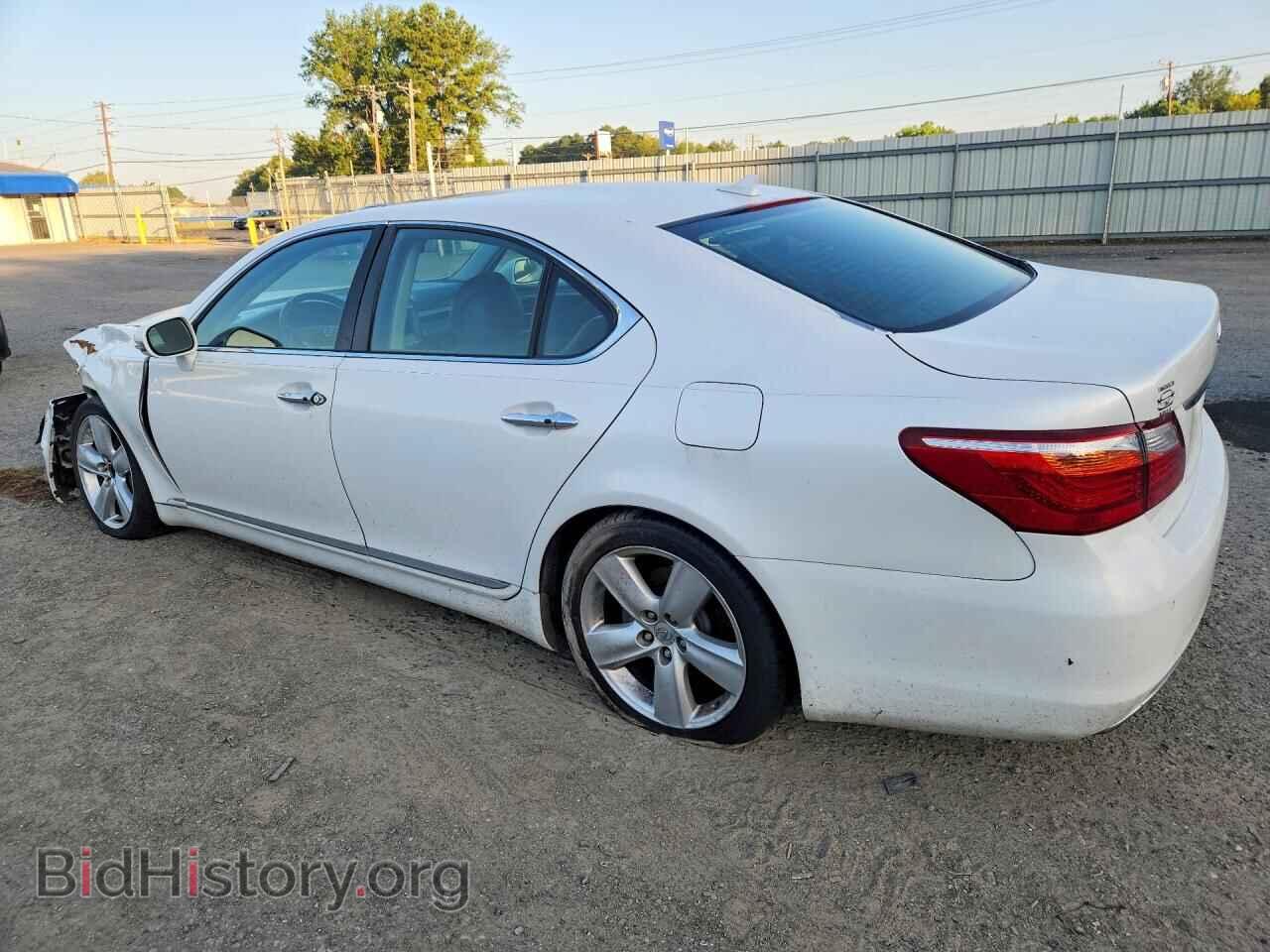 2011 LEXUS LS460 - VIN: JTHBL5EF5B5104689 - Photo 2