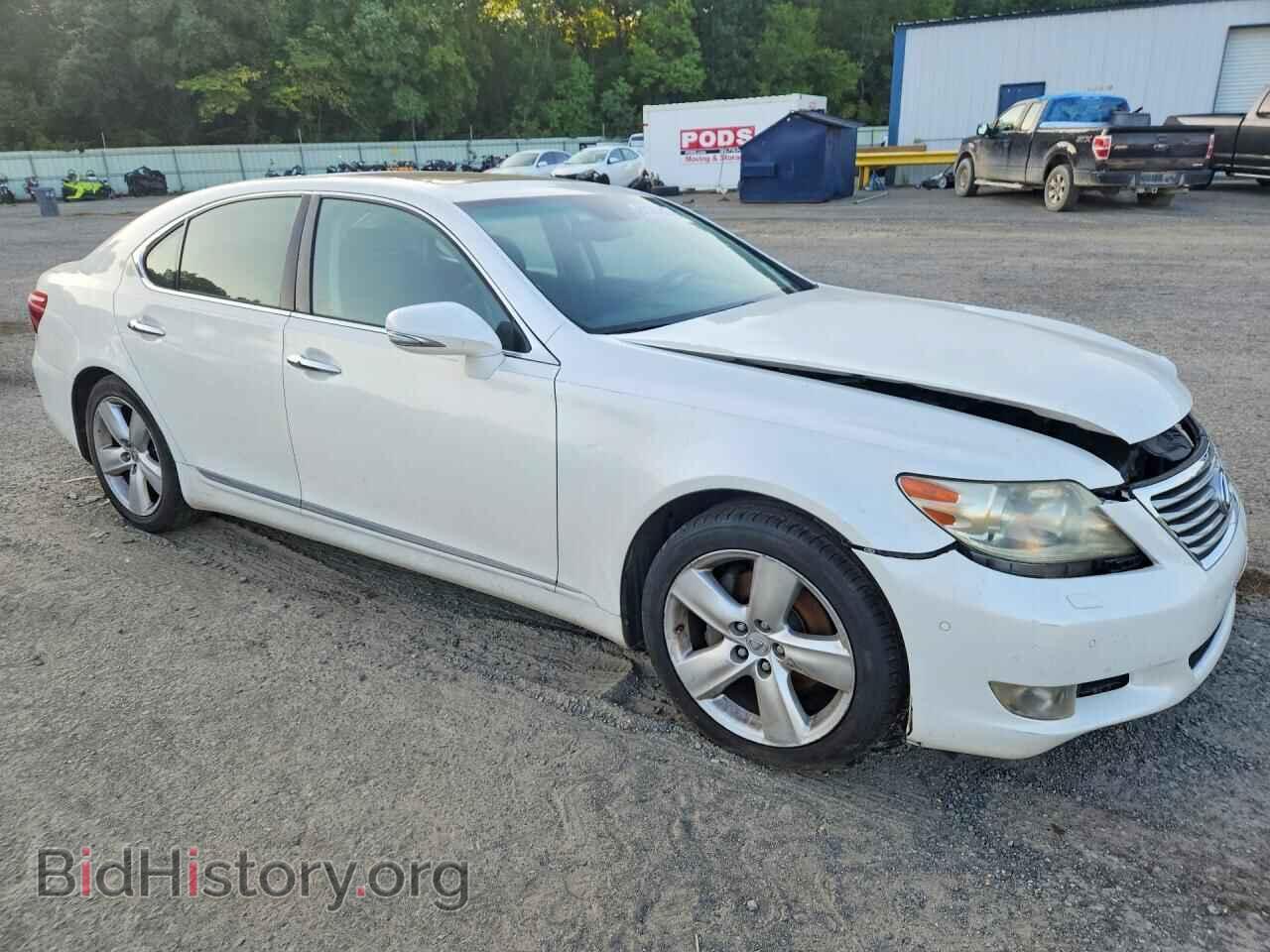 2011 LEXUS LS460 - VIN: JTHBL5EF5B5104689 - Photo 4