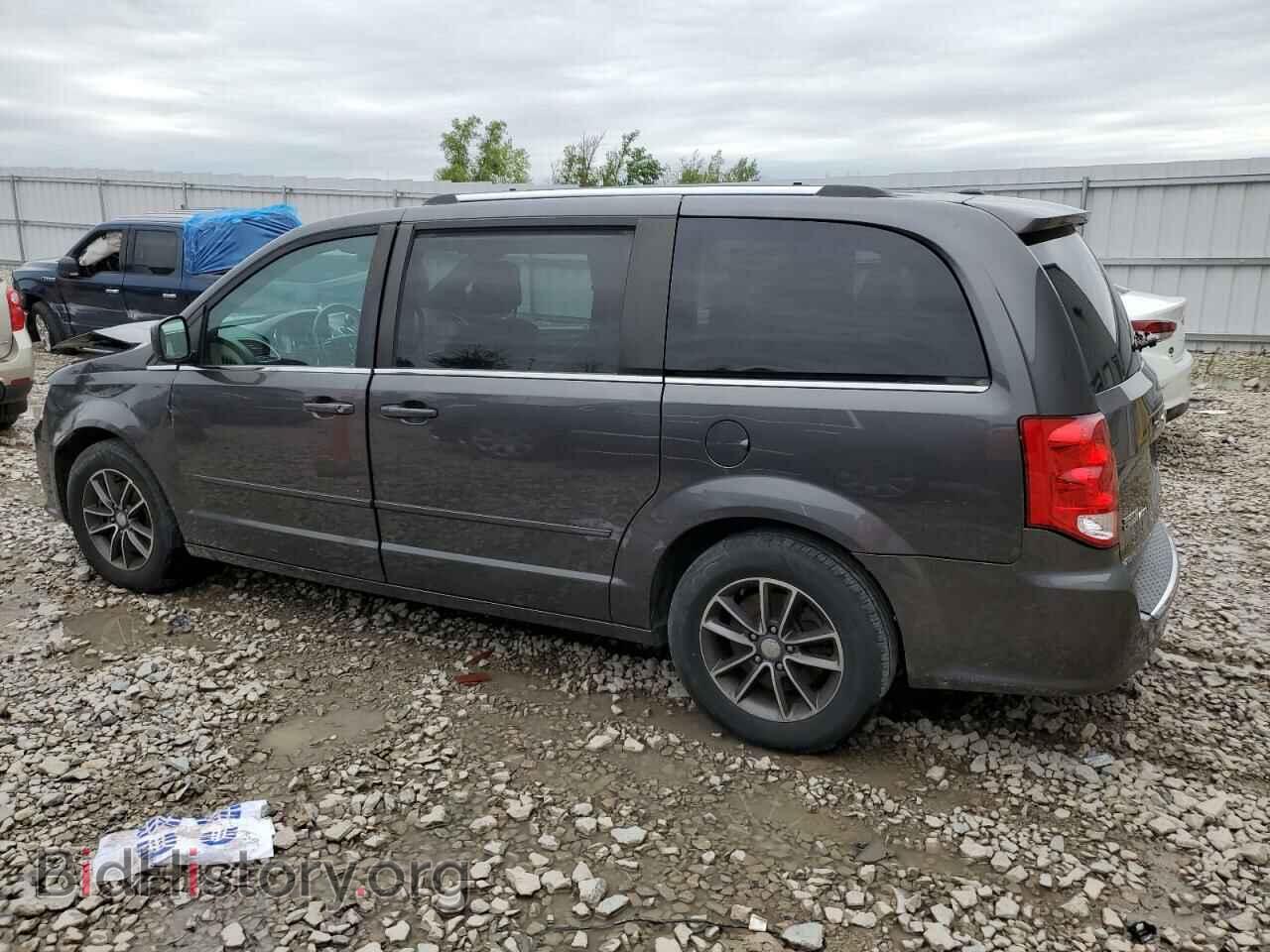 2017 DODGE CARAVAN - VIN: 2C4RDGCG7HR731152 - Photo 2