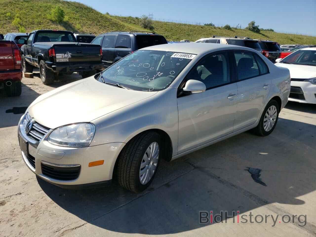 Photo 3VWJX7AJ4AM018884 - VOLKSWAGEN JETTA 2010