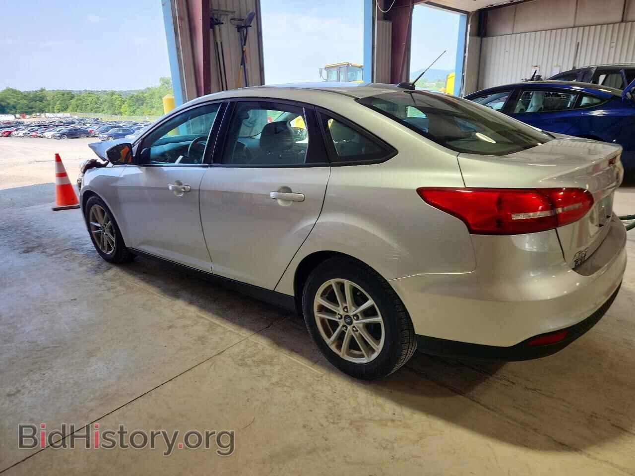 2018 FORD FOCUS - VIN: 1FADP3F28JL203795 - Фото 2