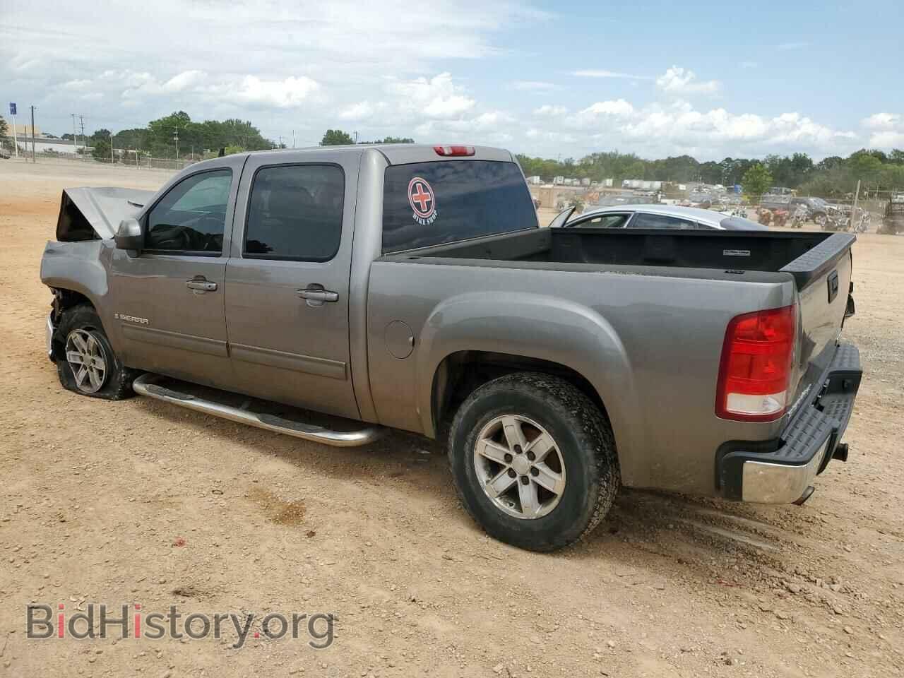 2007 GMC SIERRA - VIN: 3GTEC13J47G520120 - Фото 2