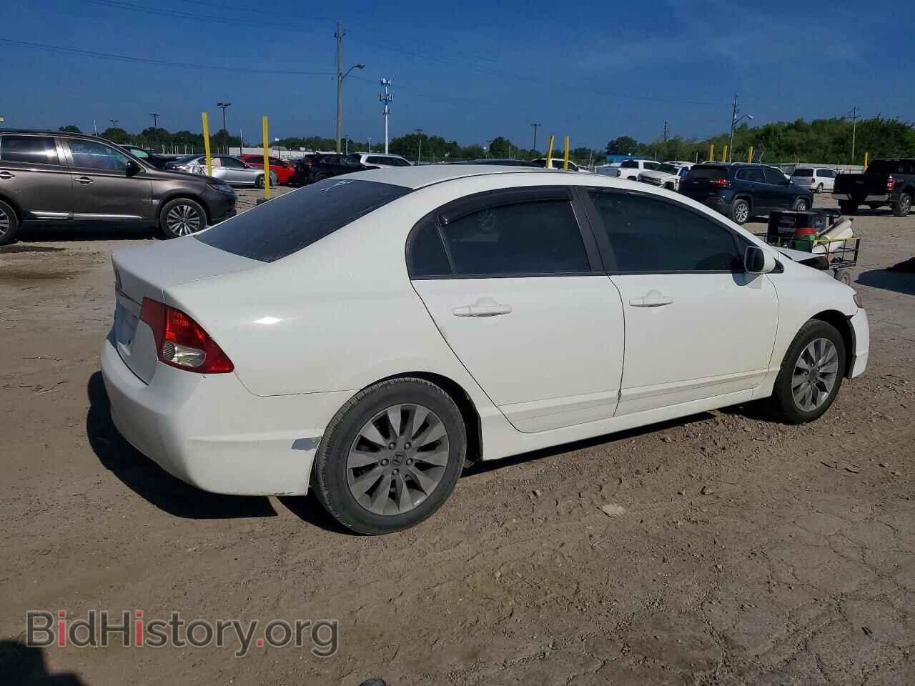 2011 HONDA CIVIC - VIN: 19XFA1F81BE008032 - Фото 3