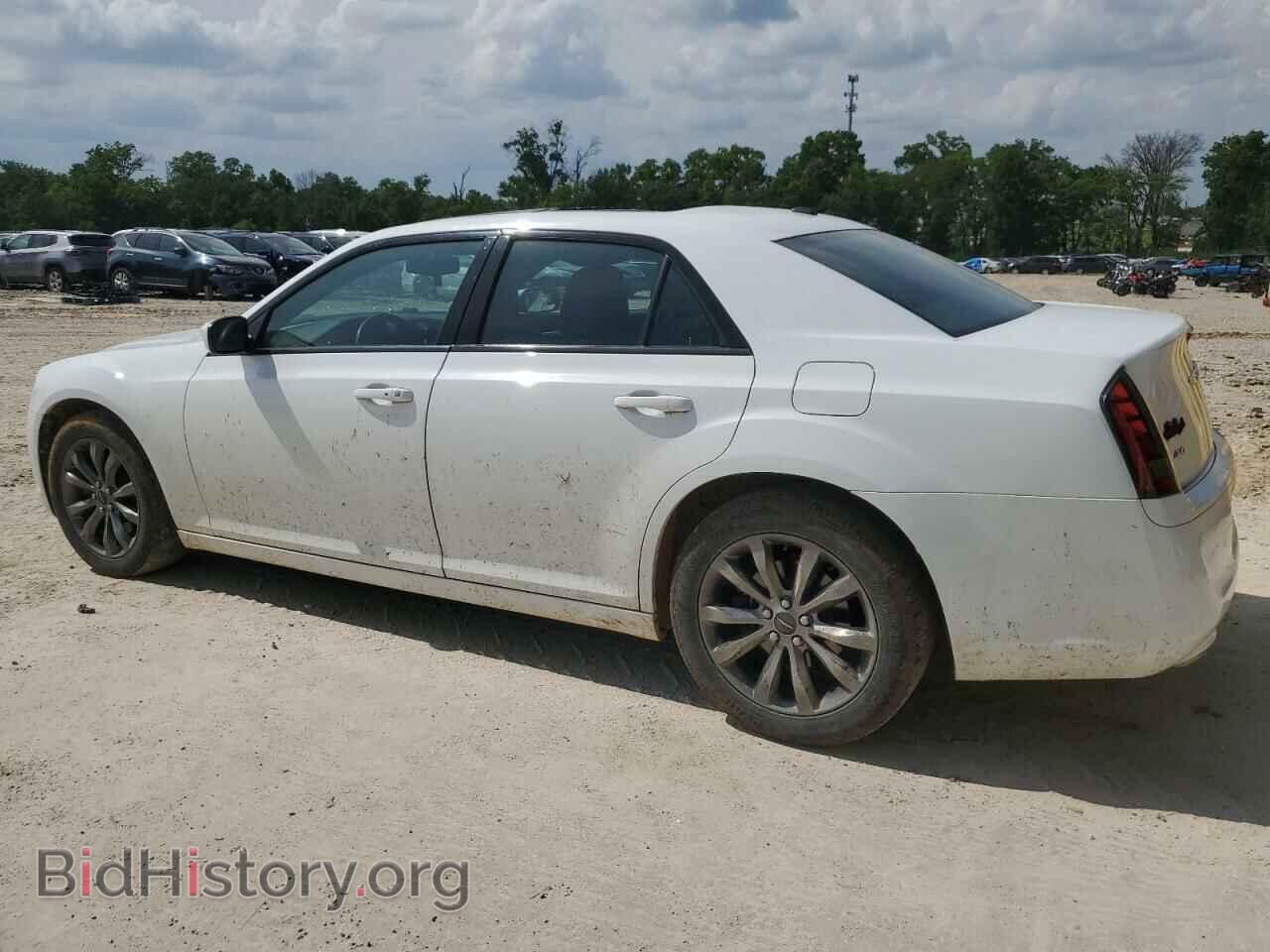 2014 CHRYSLER 300 - VIN: 2C3CCAGG3EH374204 - Фото 2