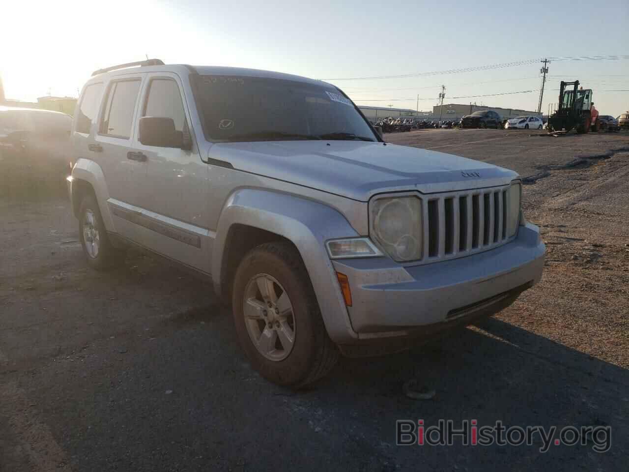 Фотография 1J4PN2GK4BW525995 - JEEP LIBERTY 2011