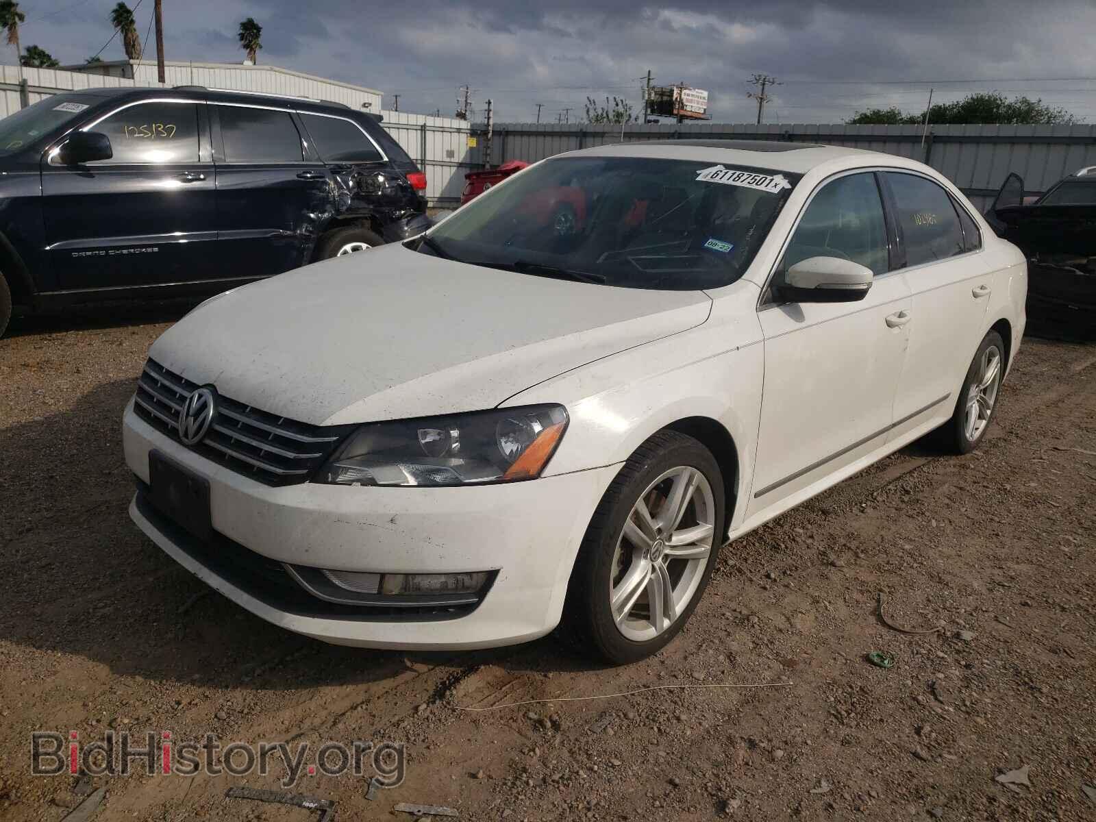 2015 VOLKSWAGEN PASSAT - VIN: 1VWCS7A30FC072927 - Фото 2