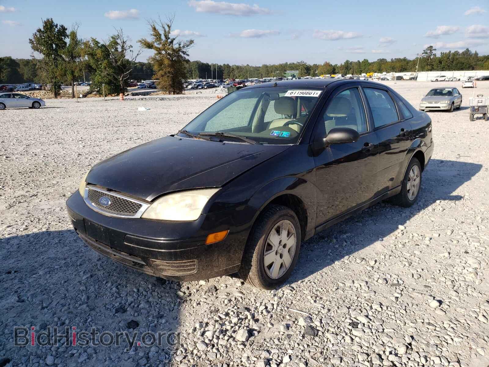 2007 FORD FOCUS - VIN: 1FAHP34N07W261292 - Фото 2