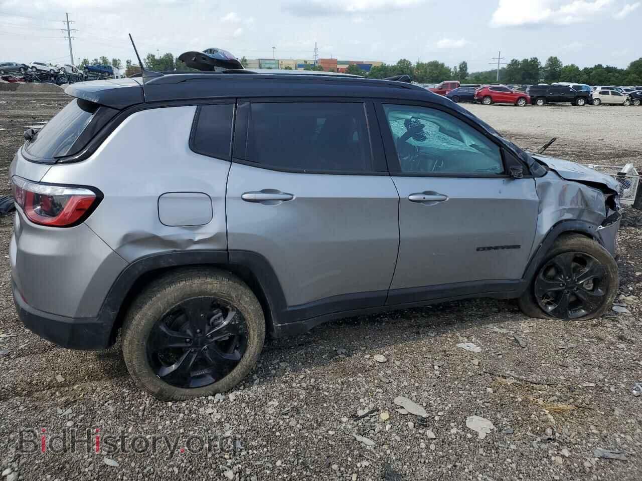 2019 JEEP COMPASS - VIN: 3C4NJDBB7KT761610 - Фото 3