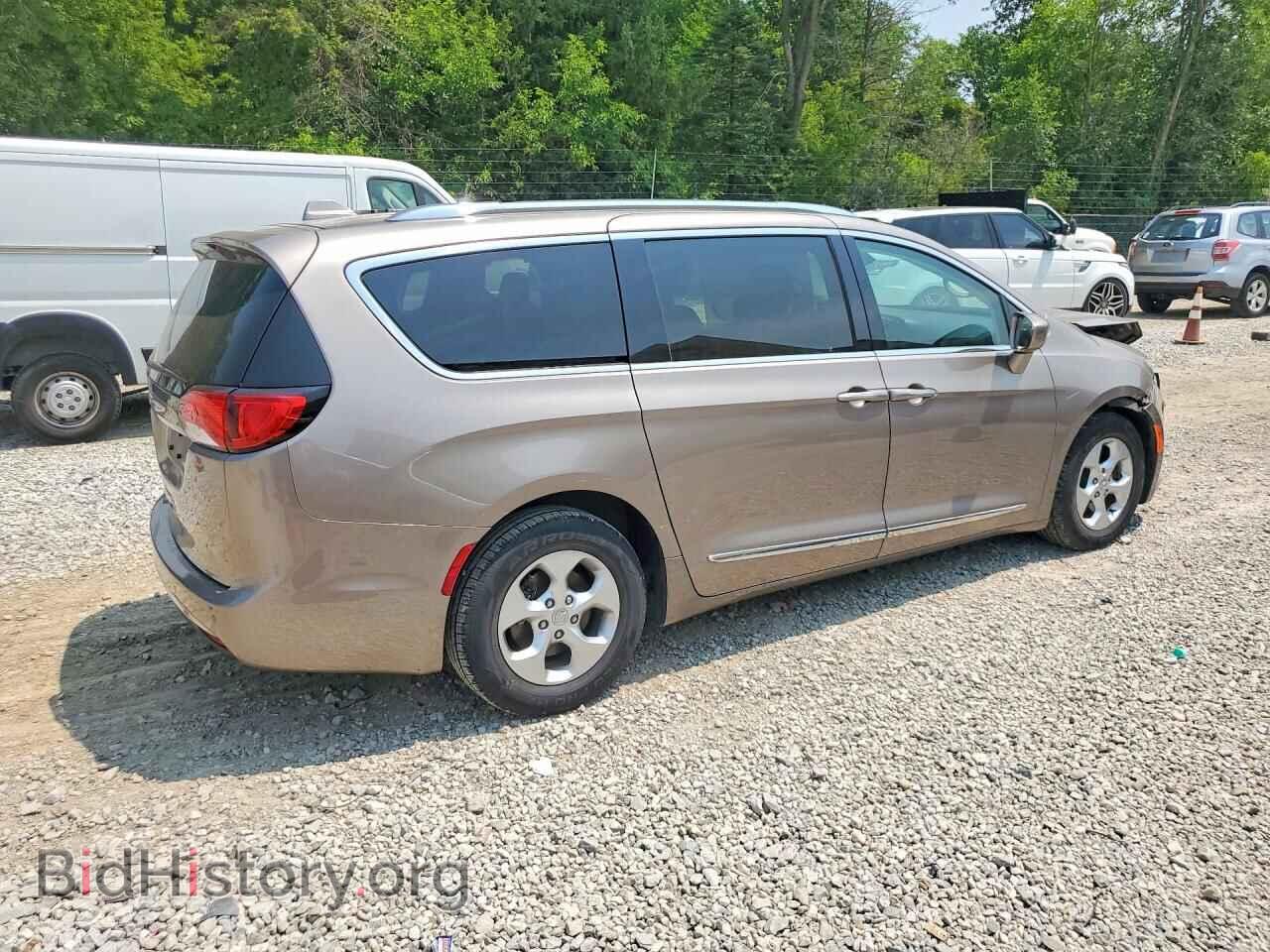 2017 CHRYSLER PACIFICA - VIN: 2C4RC1EGXHR804592 - Photo 3