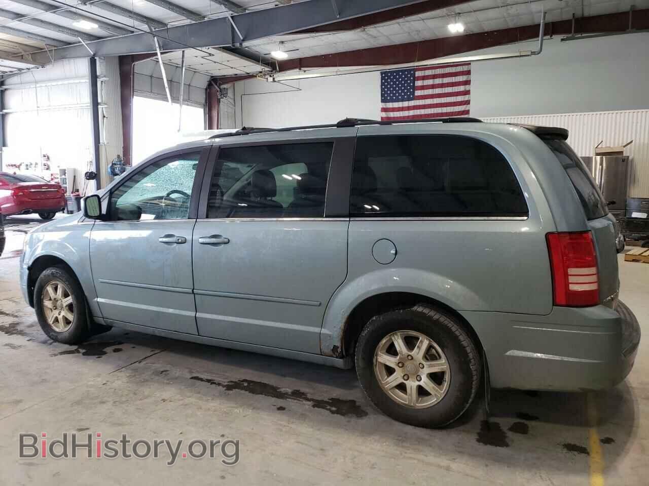 2008 CHRYSLER MINIVAN - VIN: 2A8HR54P88R128316 - Фото 2