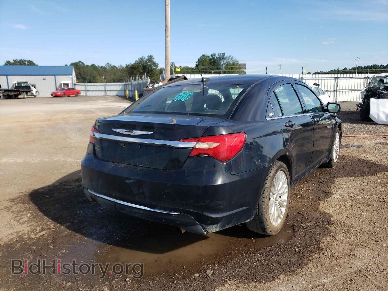 2013 CHRYSLER 200 - VIN: 1C3CCBAB9DN685774 - Фото 4