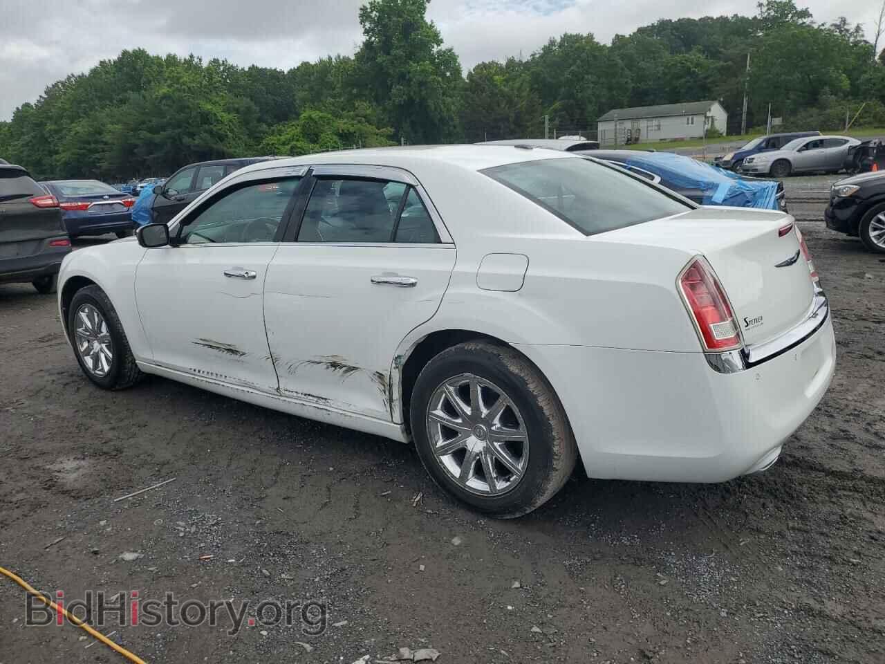 2011 CHRYSLER 300 - VIN: 2C3CA5CG3BH584431 - Фото 2