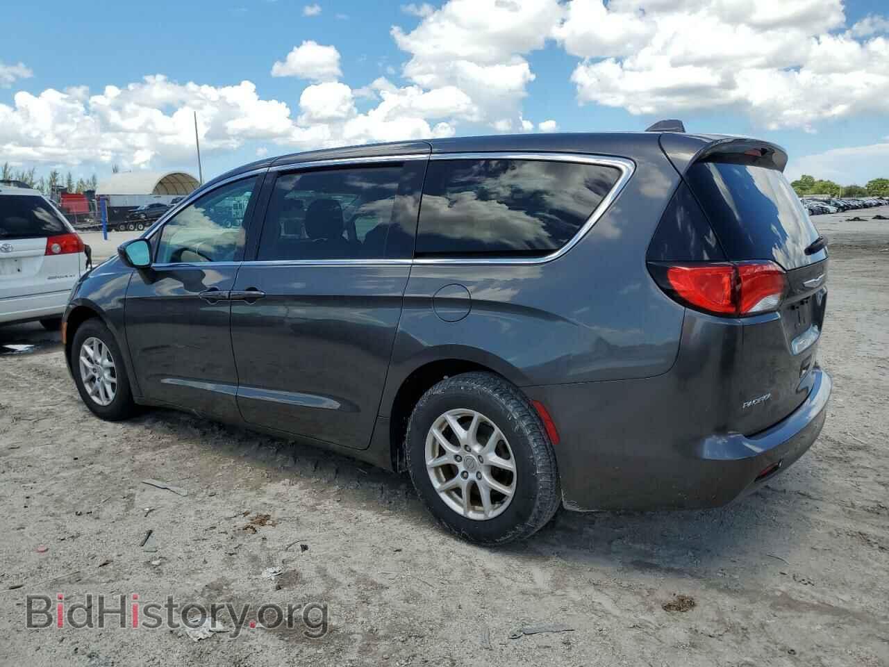 2017 CHRYSLER PACIFICA - VIN: 2C4RC1DGXHR653965 - Фото 2