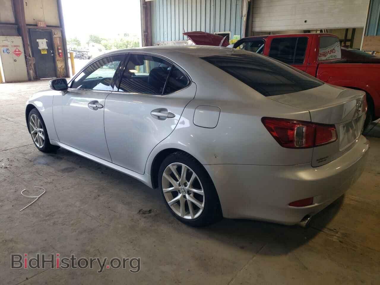 2011 LEXUS IS - VIN: JTHCF5C2XB5048678 - Photo 2