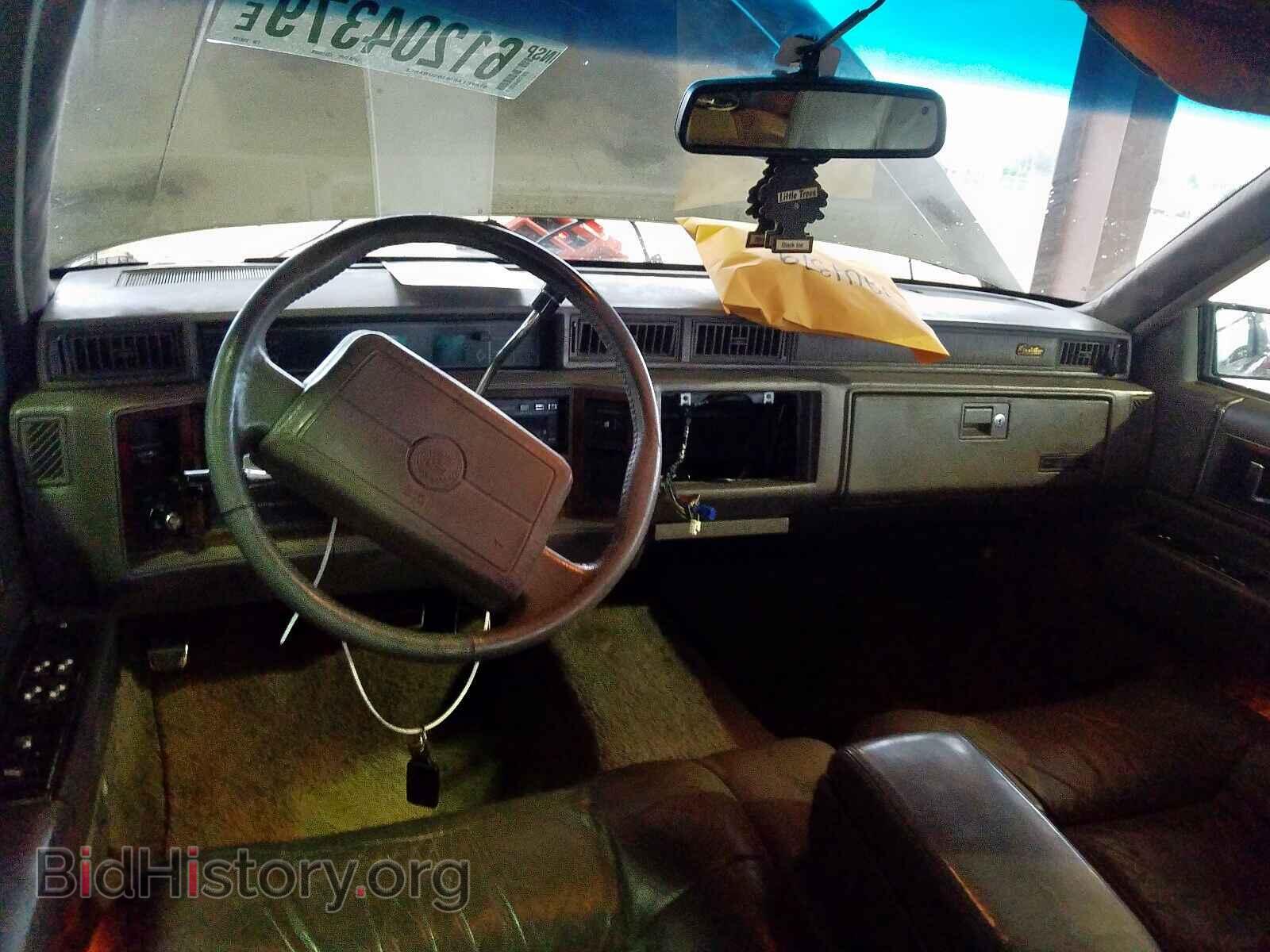 1993 CADILLAC DEVILLE - VIN: 1G6CD53B1P4258738 - Photo 9