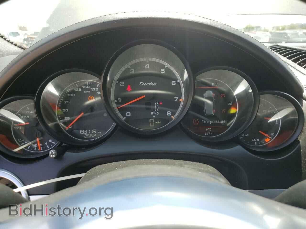 2011 PORSCHE CAYENNE - VIN: WP1AC2A21BLA81940 - Фото 9