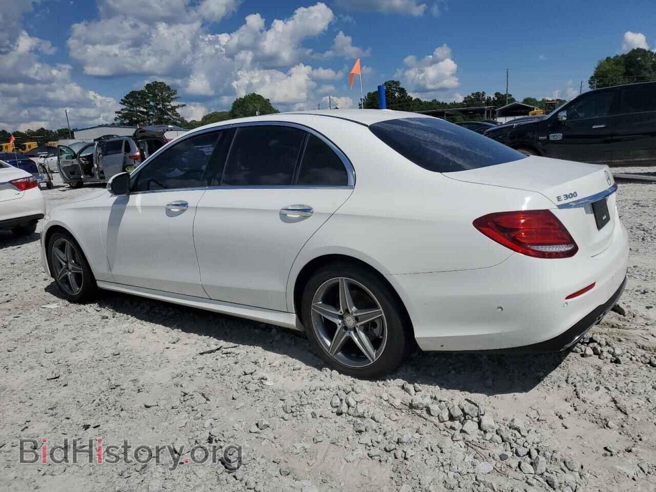 2017 MERCEDES-BENZ E-CLASS - VIN: WDDZF4JB4HA021622 - Фото 2
