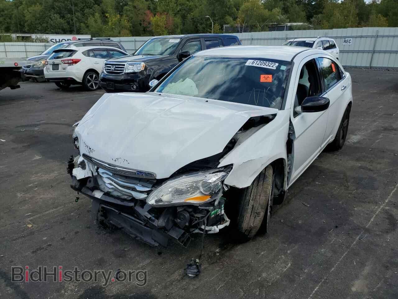 2013 CHRYSLER 200 - VIN: 1C3CCBCG2DN585783 - Photo 2