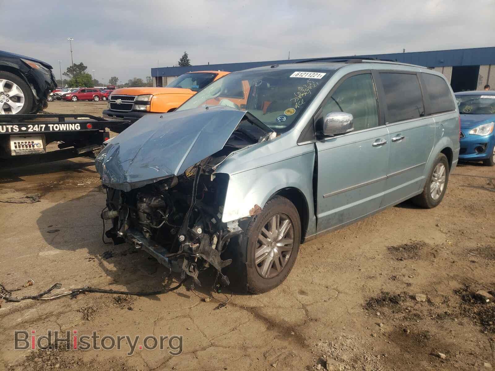 2008 CHRYSLER MINIVAN - VIN: 2A8HR64X48R738994 - Фото 2