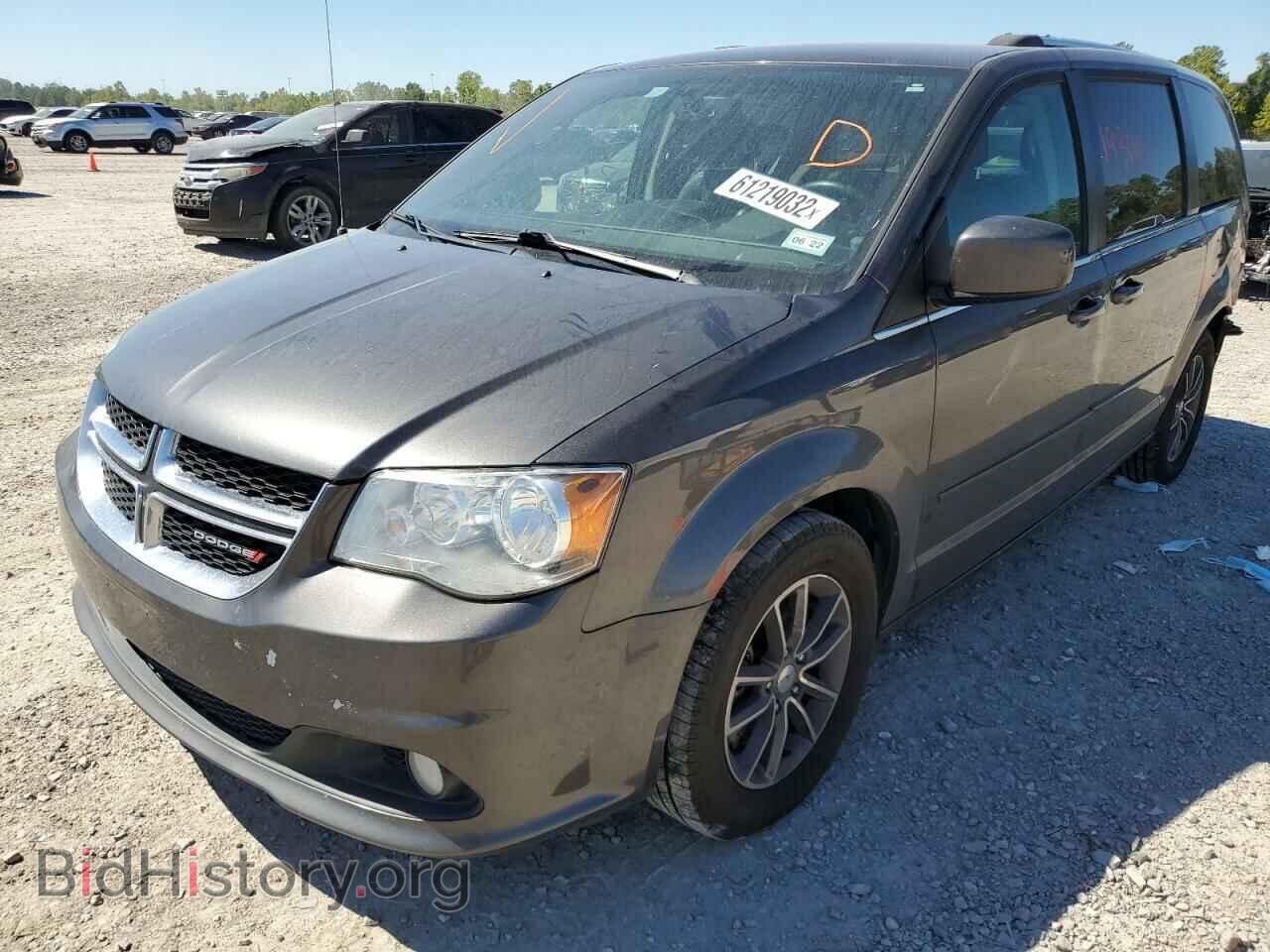 2017 DODGE CARAVAN - VIN: 2C4RDGCG5HR852696 - Фото 2