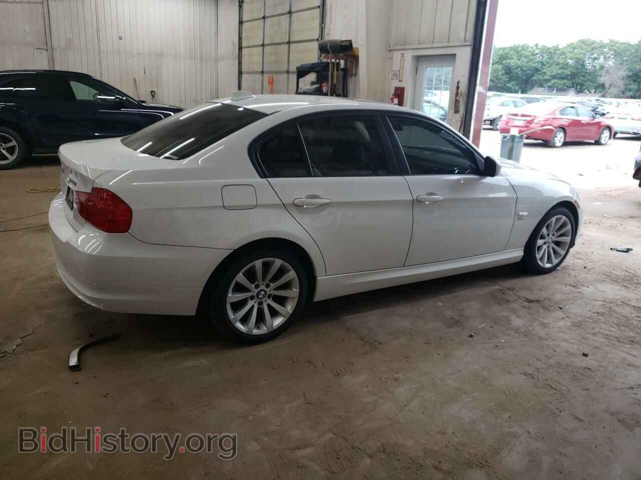 2011 BMW 3 SERIES - VIN: WBAPK7C57BA971211 - Фото 3