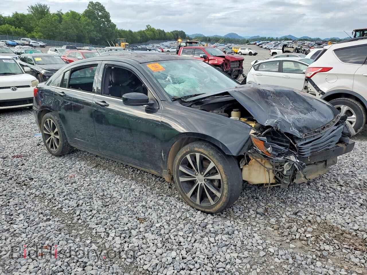 2013 CHRYSLER 200 - VIN: 1C3CCBBB8DN570100 - Photo 4