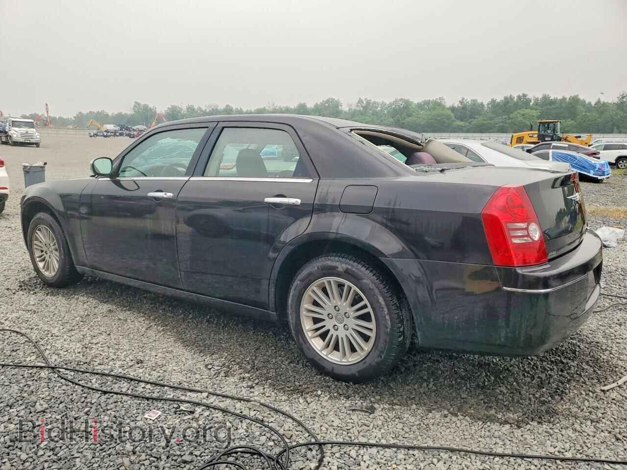 2010 CHRYSLER 300 - VIN: 2C3CA4CD2AH122893 - Фото 2