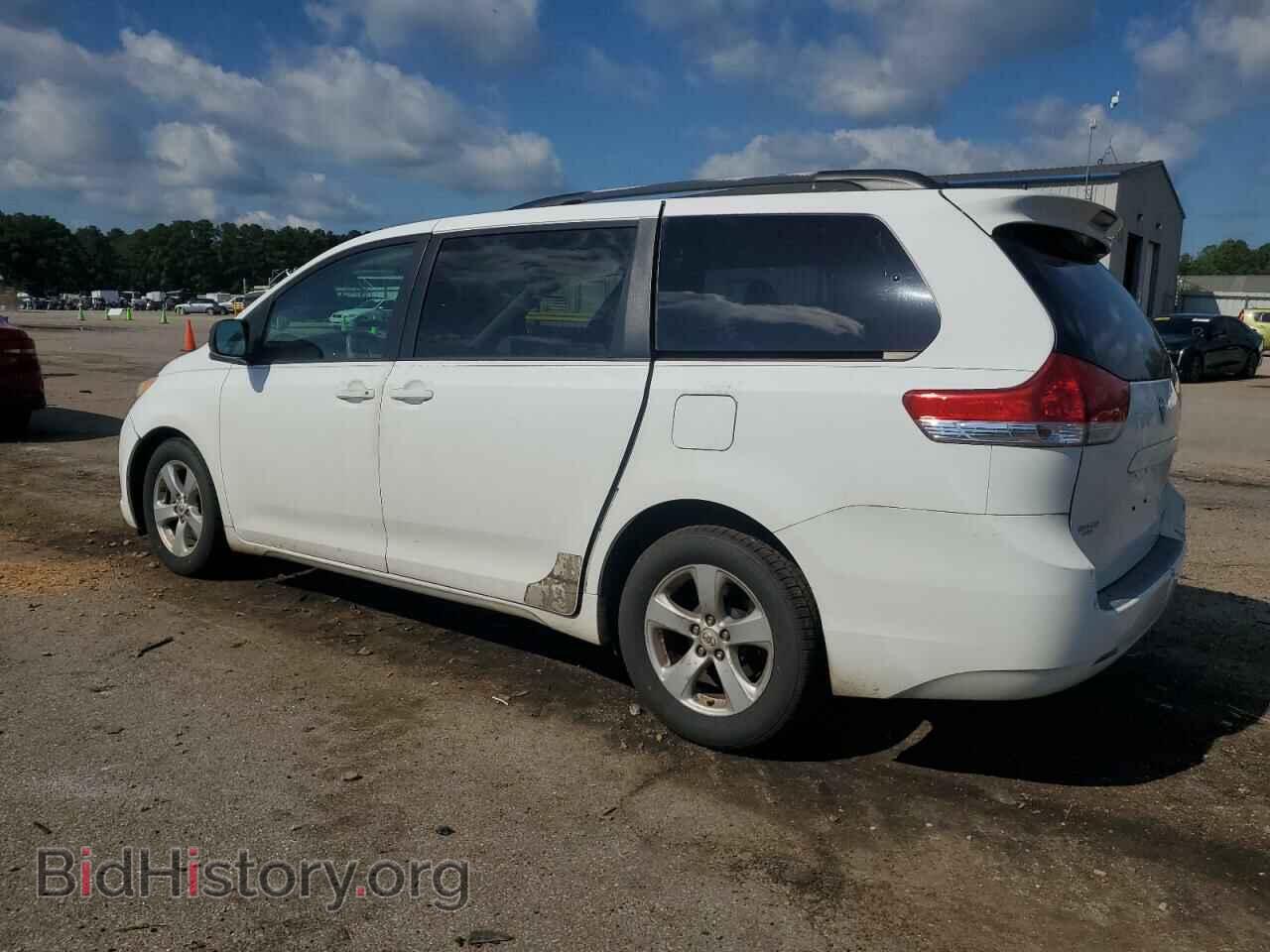 2011 TOYOTA All Models - VIN: 5TDKK3DC2BS070818 - Photo 2