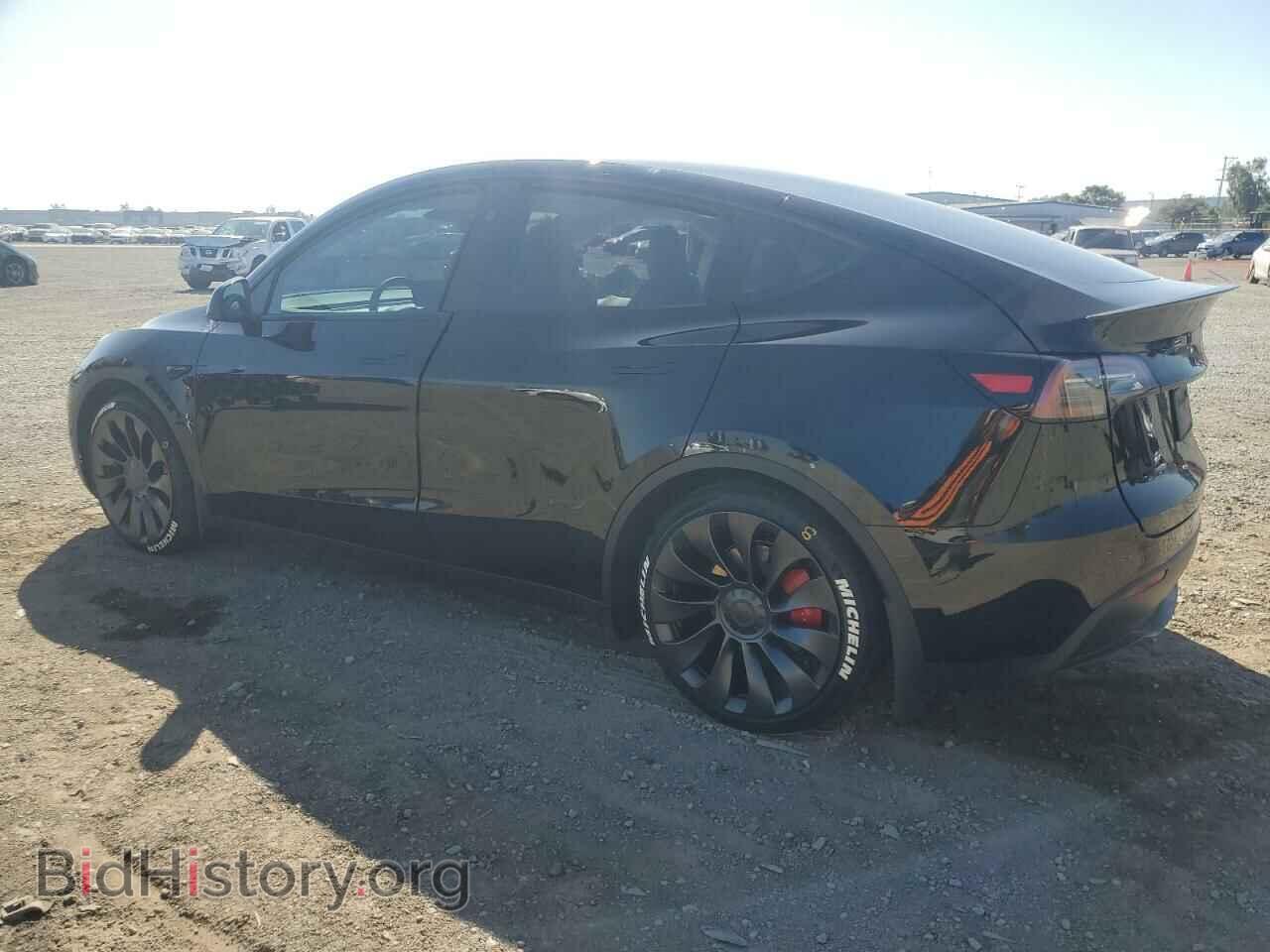 2023 TESLA MODEL Y - VIN: 7SAYGDEF9PF844734 - Фото 2