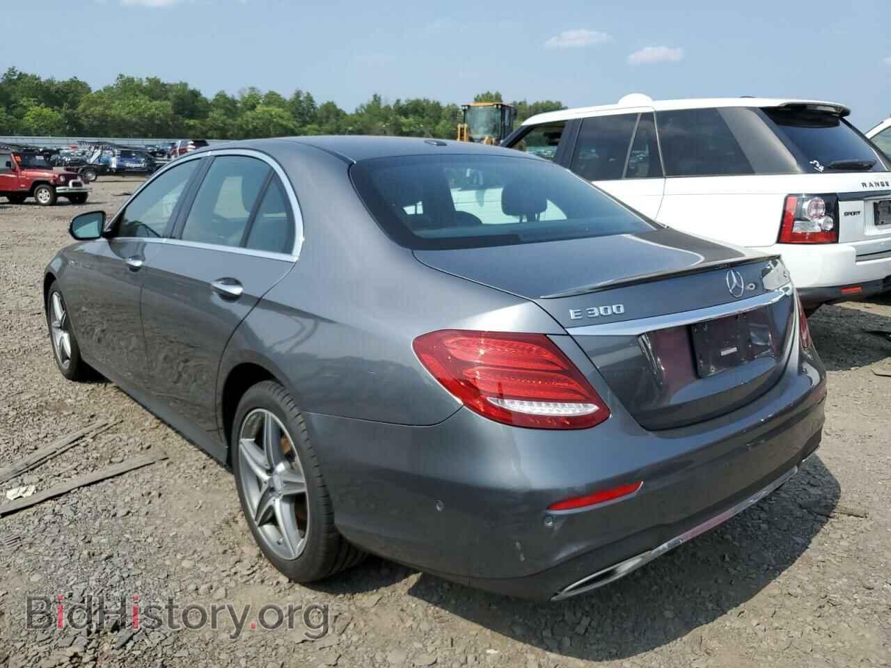 2017 MERCEDES-BENZ E-CLASS - VIN: WDDZF4KB0HA198814 - Фото 2