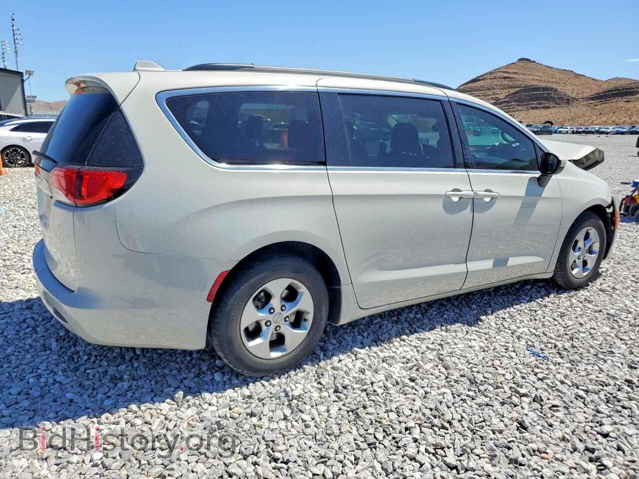 2017 CHRYSLER PACIFICA - VIN: 2C4RC1CG3HR571092 - Photo 3