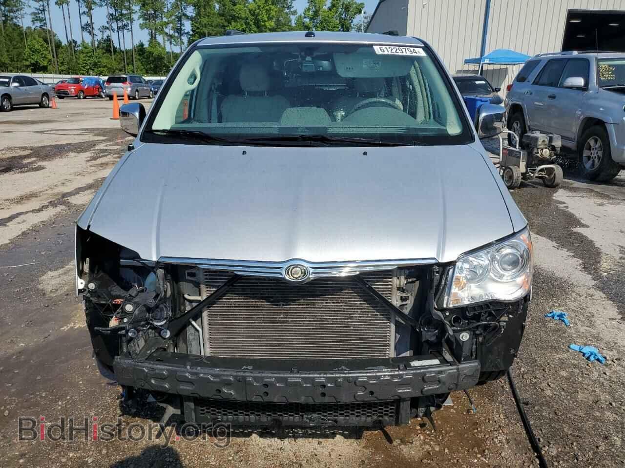 2009 CHRYSLER MINIVAN - VIN: 2A8HR64X89R630024 - Фото 5