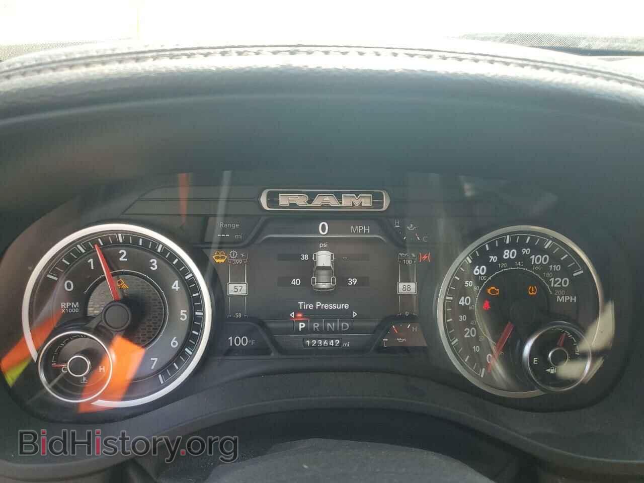 2019 RAM 1500 - VIN: 1C6SRFJT6KN526009 - Фото 9