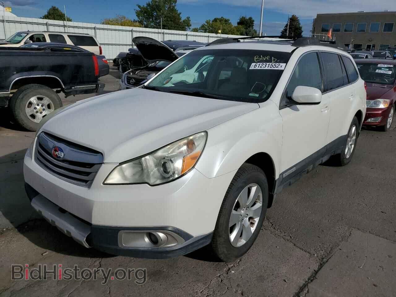 2011 SUBARU OUTBACK - VIN: 4S4BRDKC1B2380840 - Фото 2