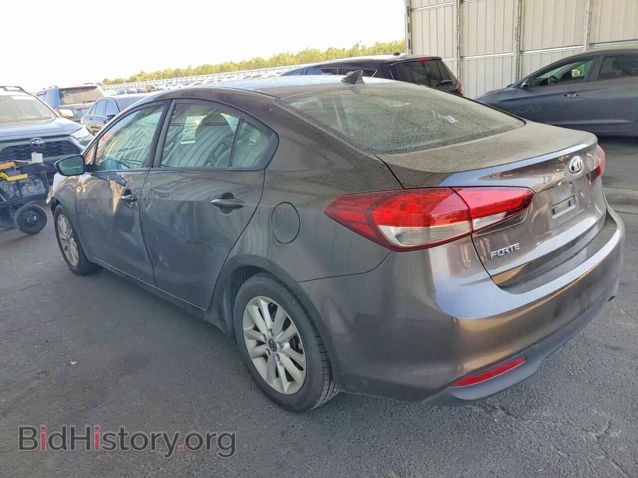 2017 KIA FORTE - VIN: 3KPFL4A75HE132923 - Photo 2