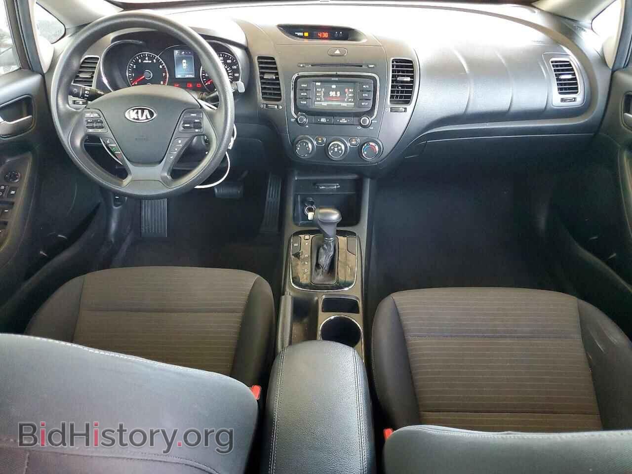 2017 KIA FORTE - VIN: 3KPFL4A75HE132923 - Photo 8