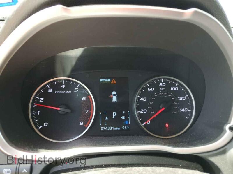 2018 Mitsubishi ECLIPSE (VIN JA4AT4AA4JZ048022) — photo 9 of 12