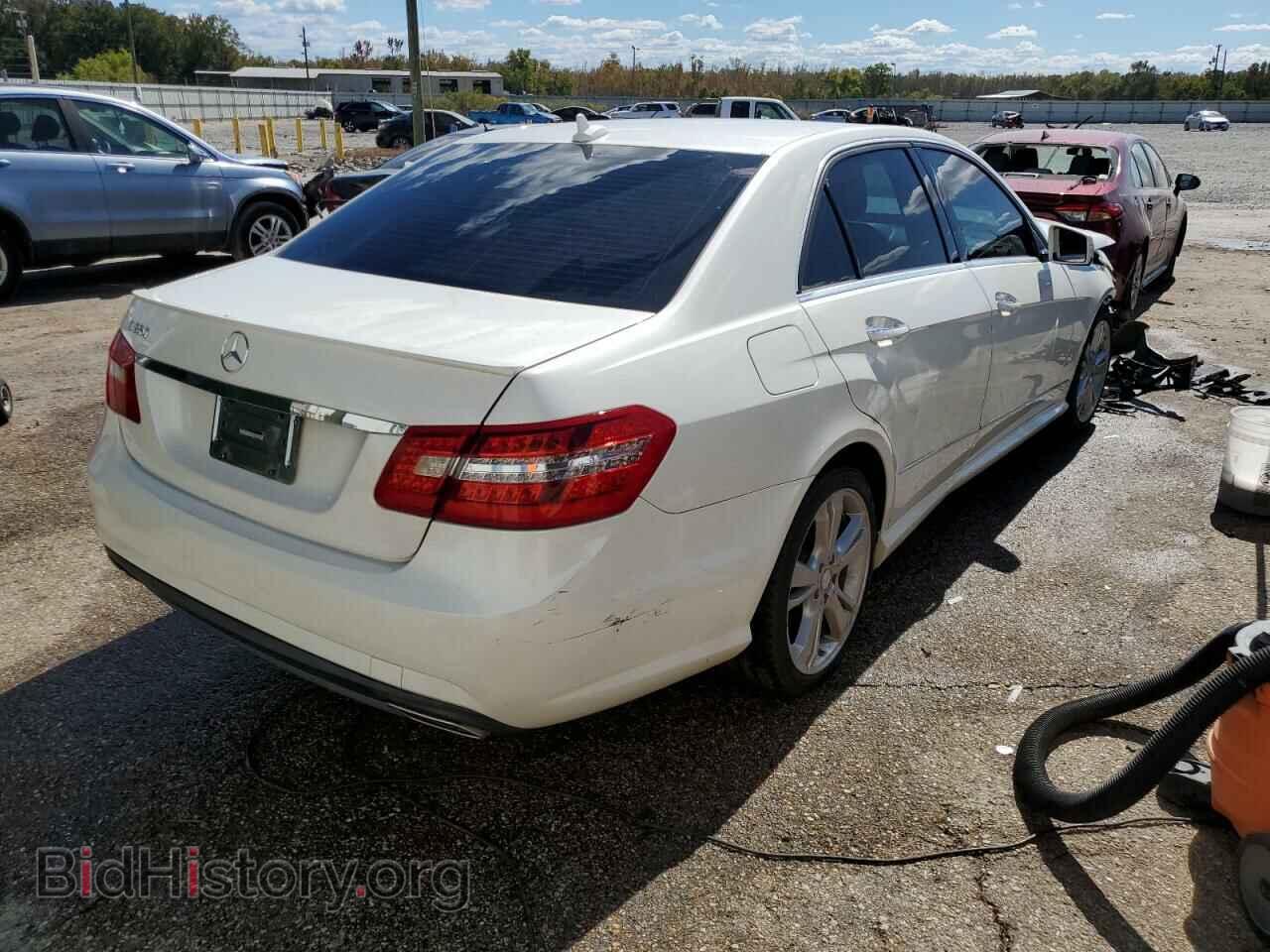 2013 MERCEDES-BENZ E-CLASS - VIN: WDDHF5KB2DA683077 - Photo 4