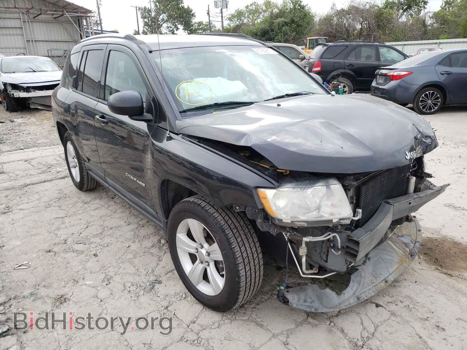 Photo 1J4NT1FB2BD150614 - JEEP COMPASS 2011