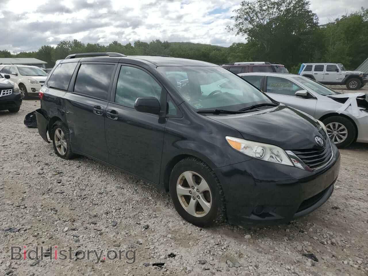 2017 TOYOTA All Models - VIN: 5TDKZ3DC6HS779949 - Фото 4