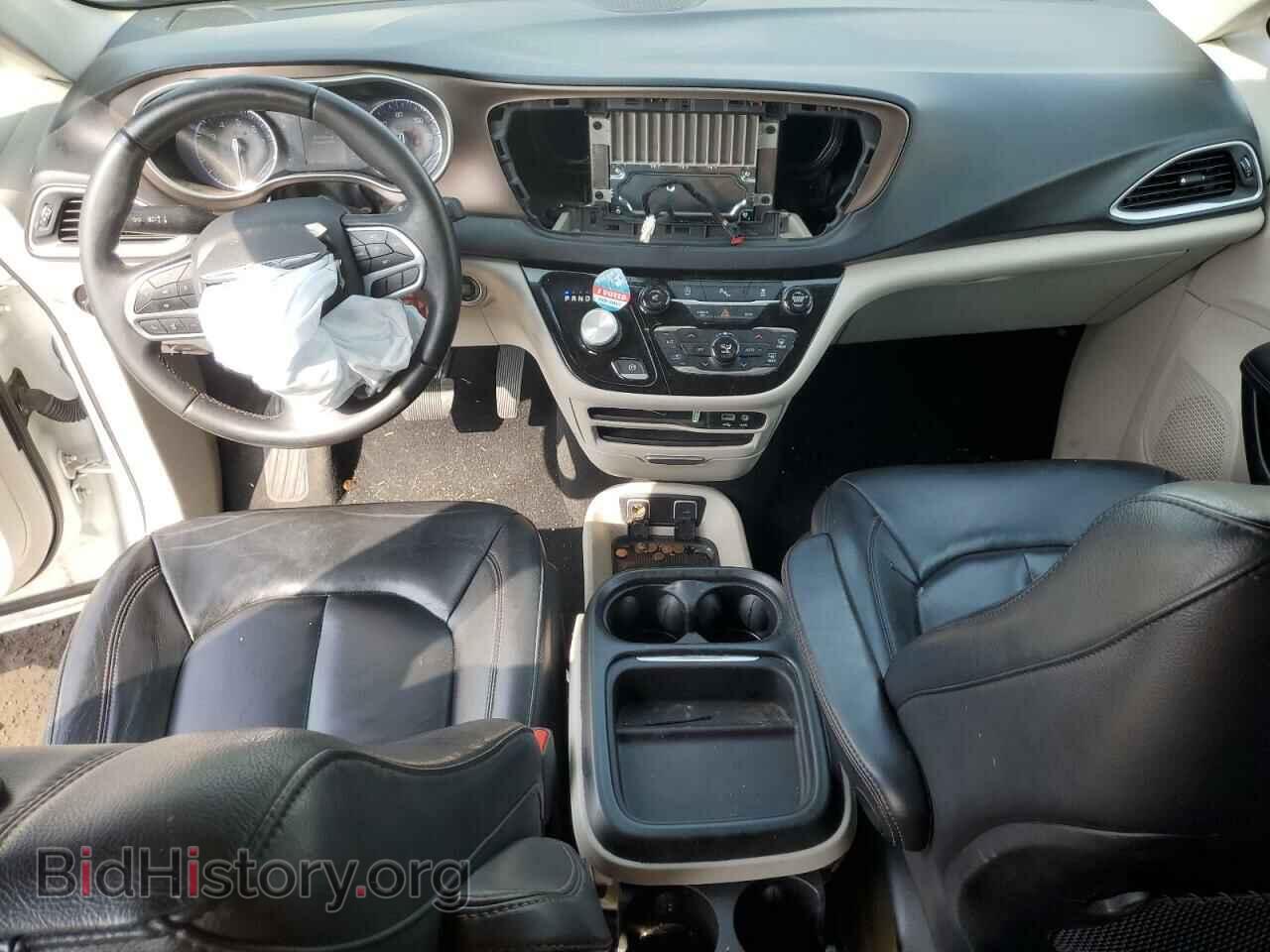 2017 CHRYSLER PACIFICA - VIN: 2C4RC1BG9HR823400 - Photo 8