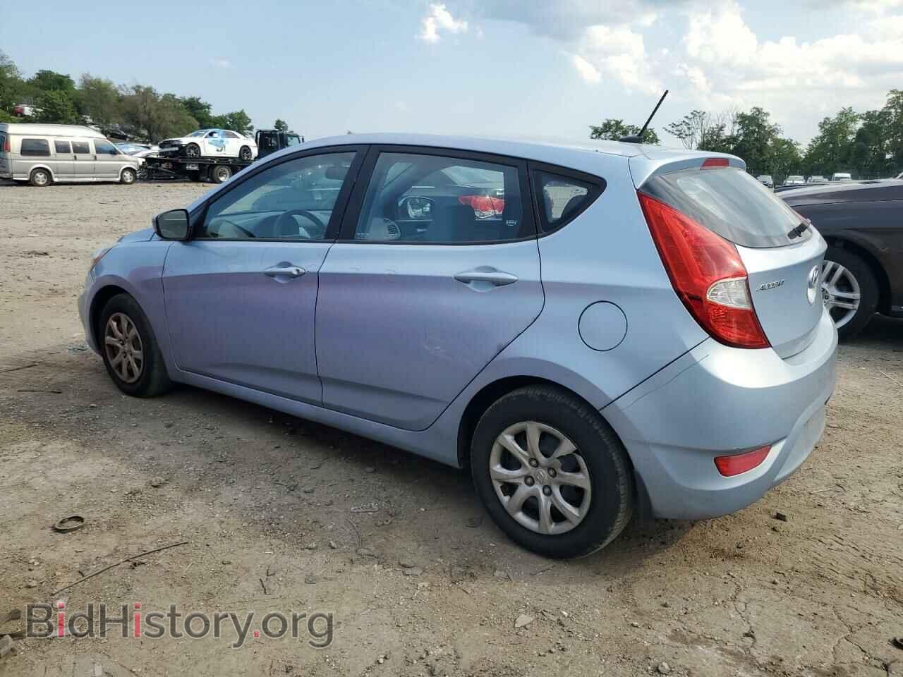 2013 HYUNDAI ACCENT - VIN: KMHCT5AE6DU081950 - Фото 2