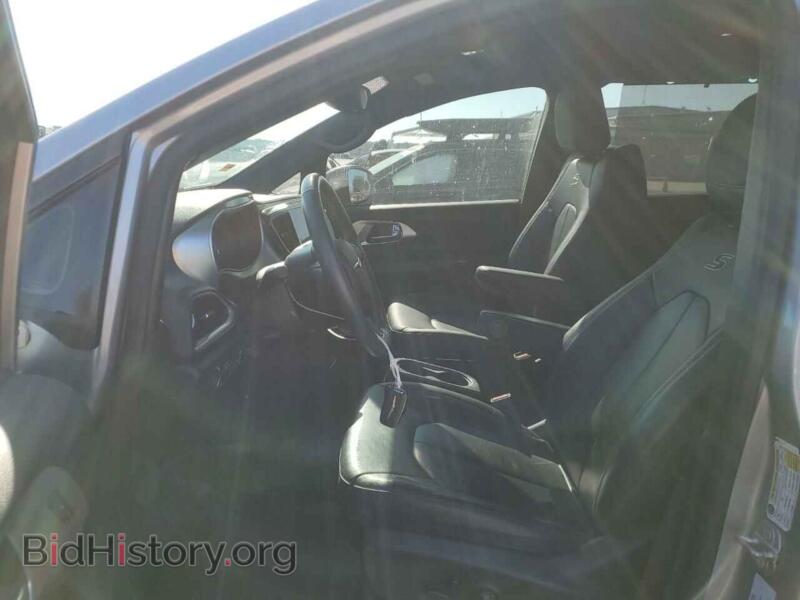 2020 Chrysler PACIFICA (VIN 2C4RC1BG4LR217141) — photo 7 of 13