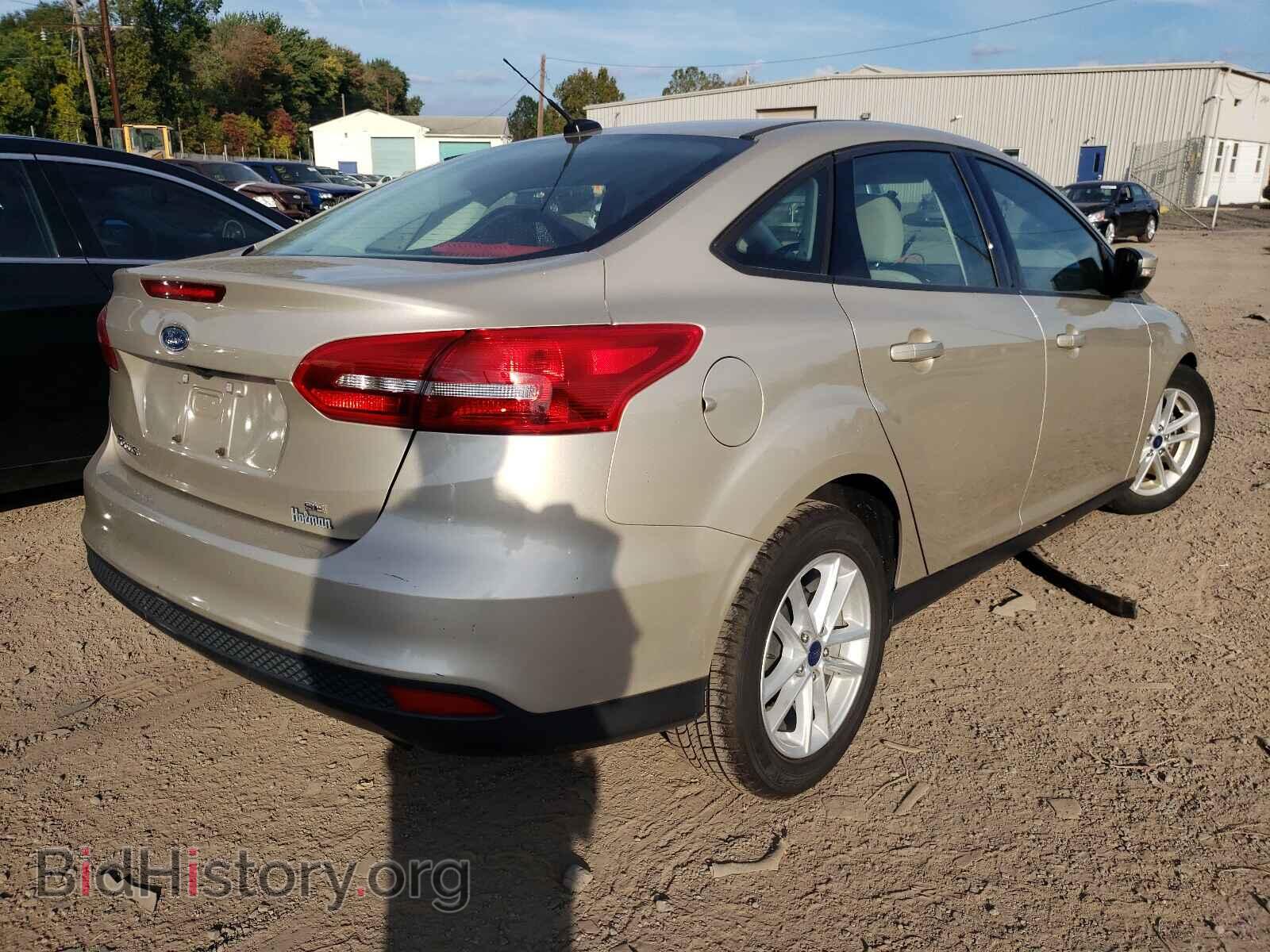 2017 FORD FOCUS - VIN: 1FADP3F25HL305596 - Photo 4