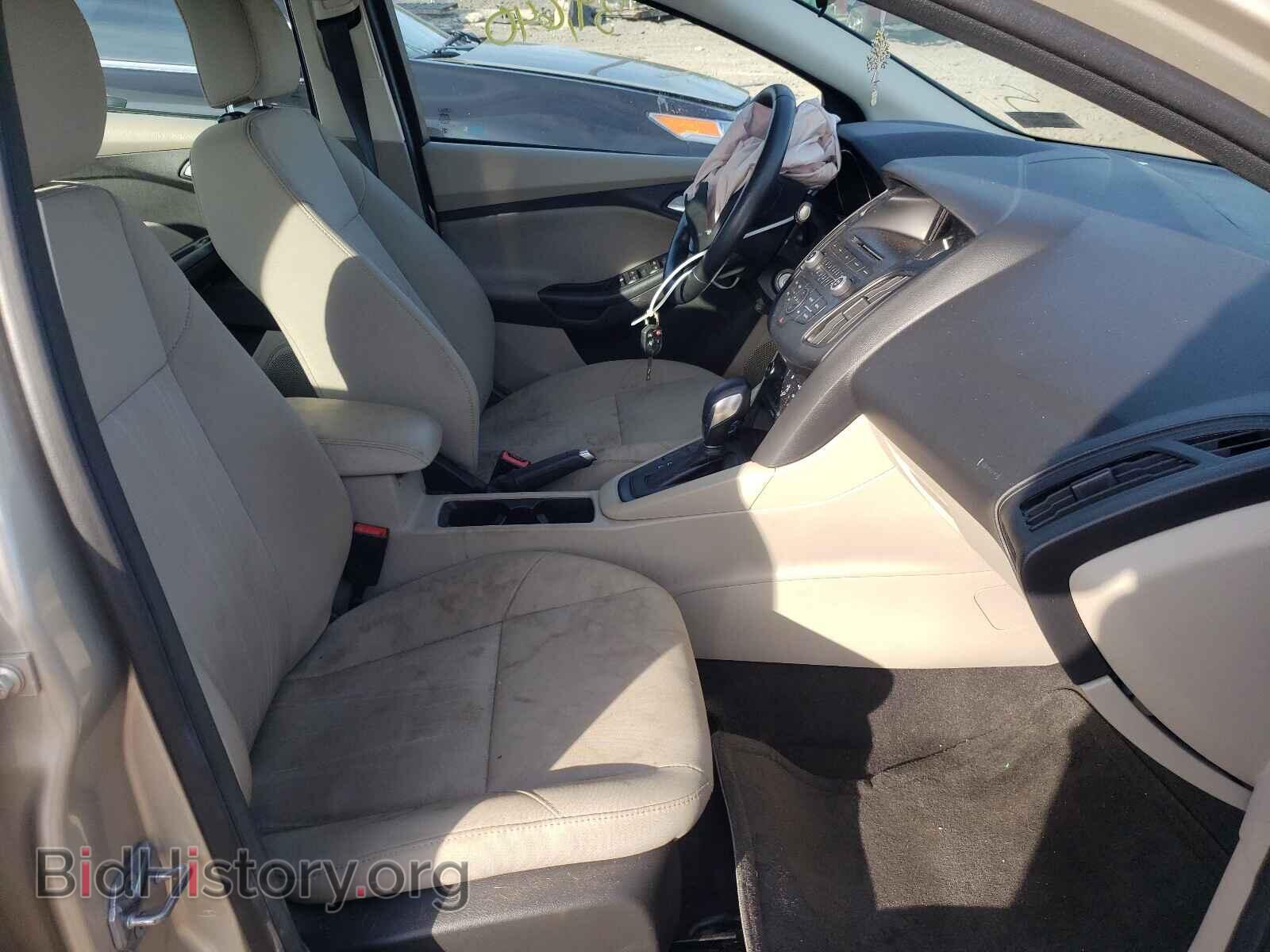 2017 FORD FOCUS - VIN: 1FADP3F25HL305596 - Photo 5