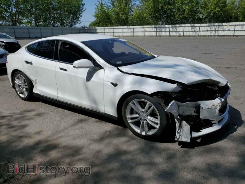 2013 Tesla MODEL S (VIN 5YJSA1CN3DFP05949) — фото 4 из 16