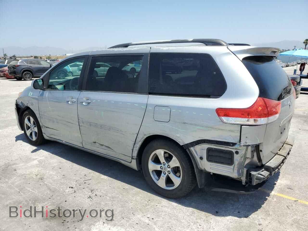 2011 TOYOTA All Models - VIN: 5TDKK3DC2BS145565 - Фото 2