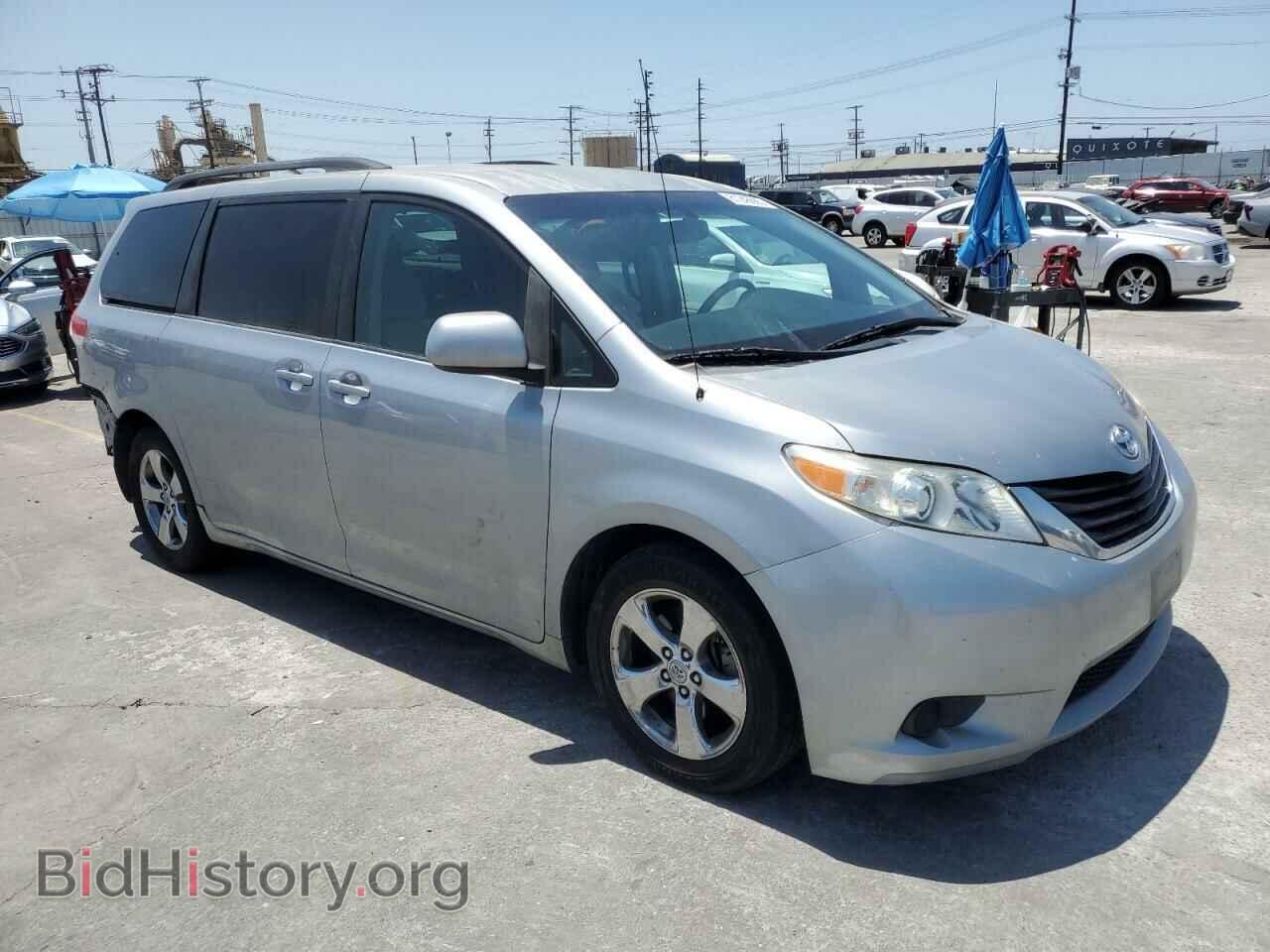 2011 TOYOTA All Models - VIN: 5TDKK3DC2BS145565 - Фото 4