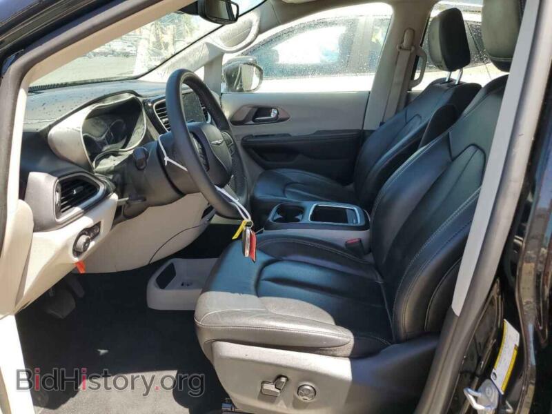 2022 Chrysler PACIFICA (VIN 2C4RC1BG8NR196930) — photo 7 of 14