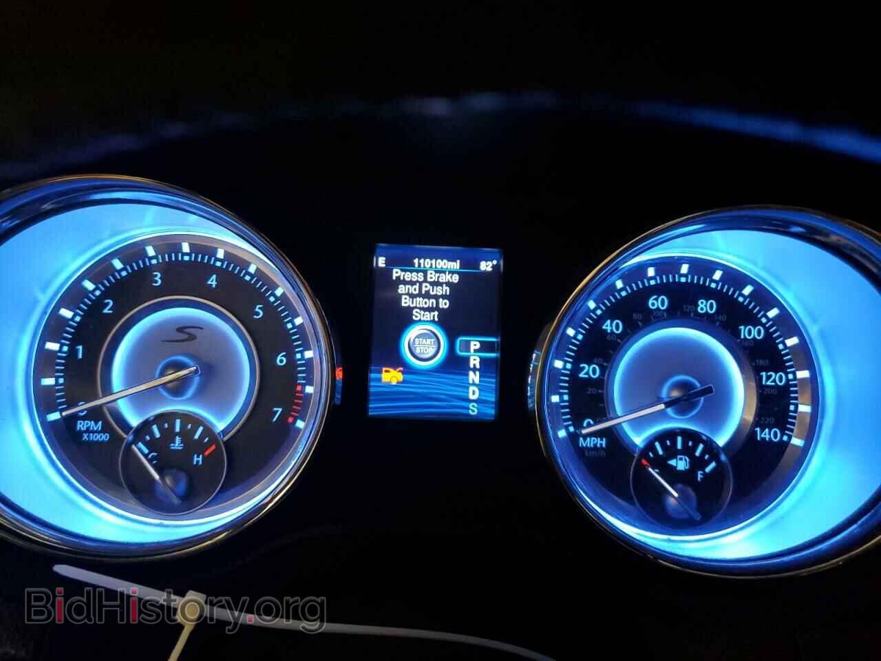 2014 CHRYSLER 300 - VIN: 2C3CCABG3EH358205 - Фото 9